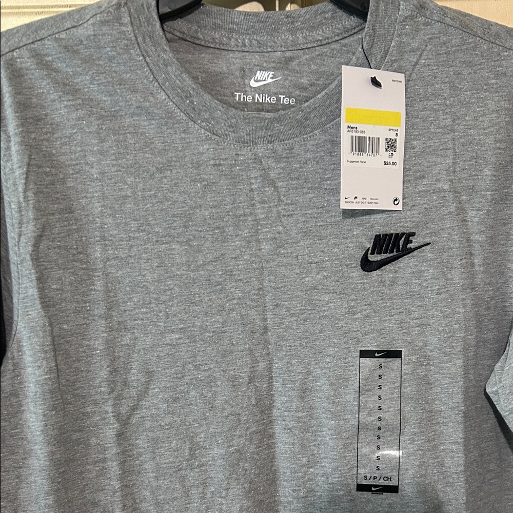 Nike Men's Heather Gray Tee